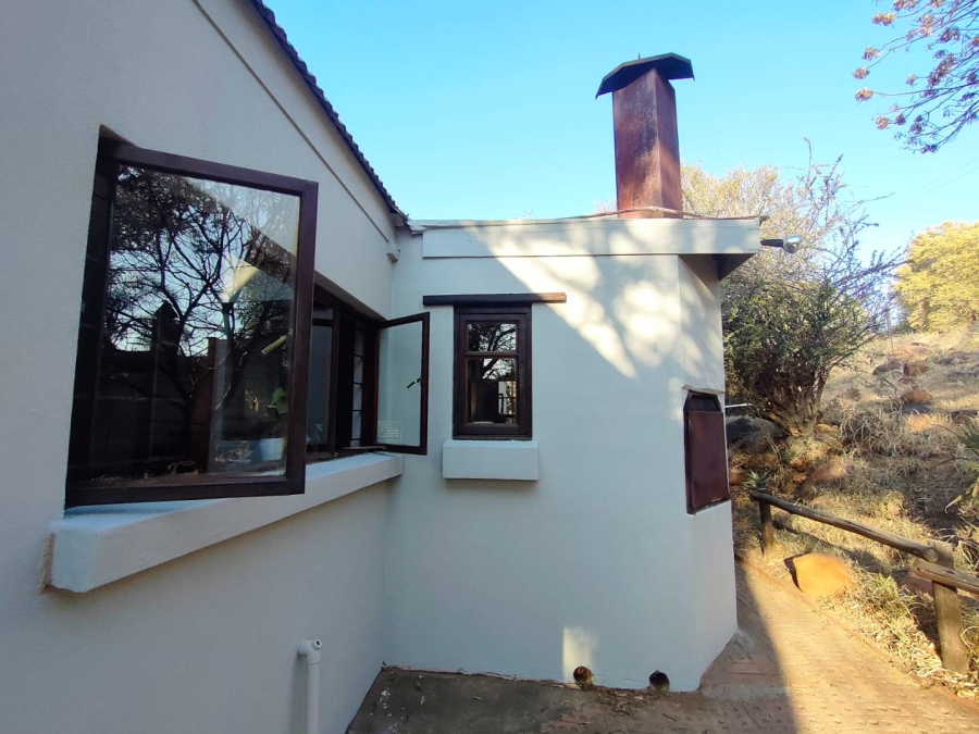 4 Bedroom Property for Sale in Langenhovenpark Free State